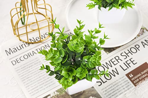 Realistic Faux Potted Plant: Effortless Greenery for Any Space